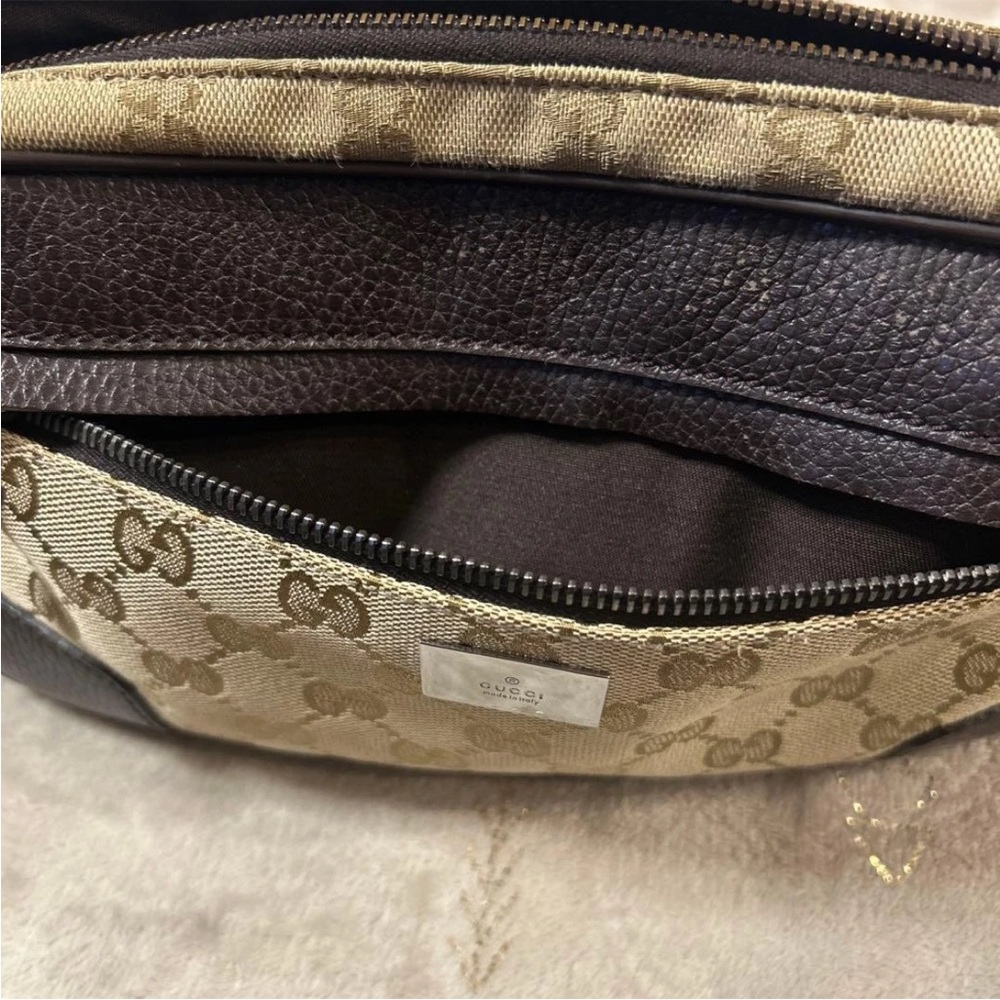 Gucci Beige and Black Monogram Belt Bag - Picture 9 of 10